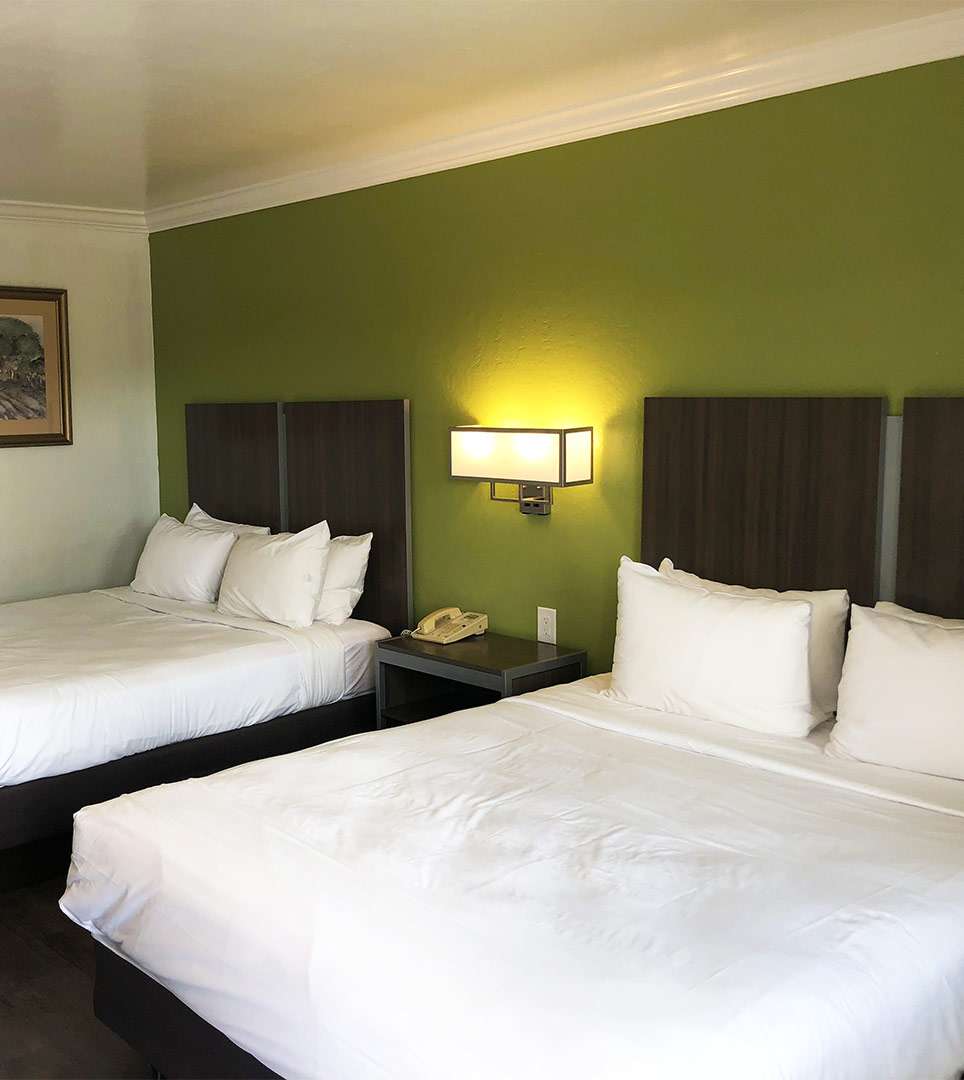 BOOK YOUR STAY AT THE GILROY INN TODAY